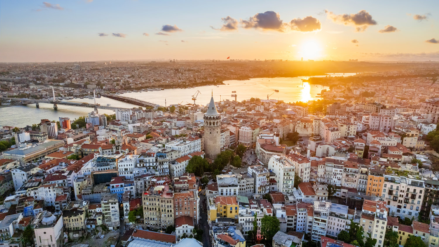 How to Experience Istanbul Like a Local: A Traveler’s Guide