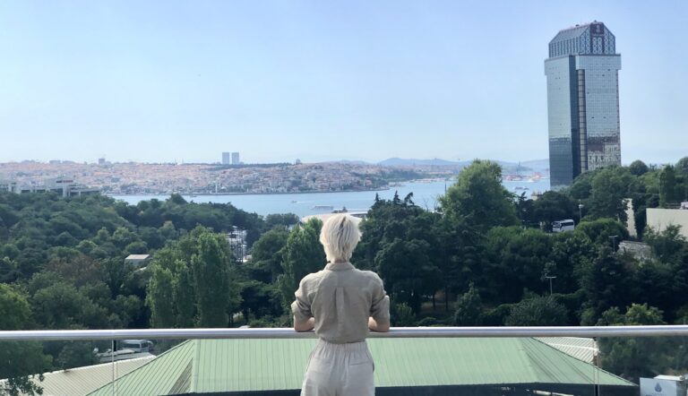 What Makes a Sultanahmet Suite Truly Royal?